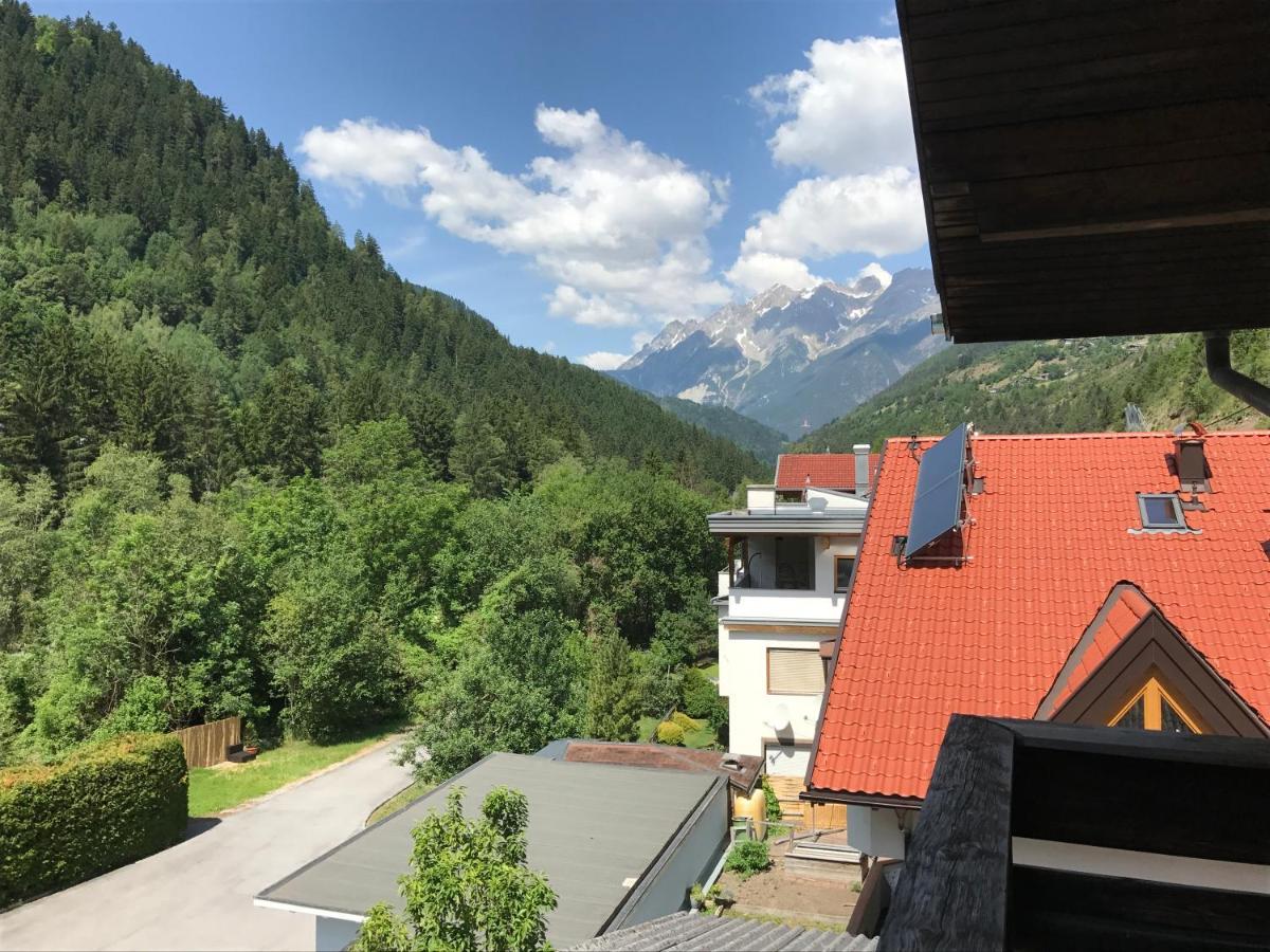 Gasthof Zum Loewen ลันเด็ค ภายนอก รูปภาพ